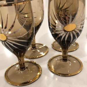 Vintage MCM small starburst drinkware glasses  amber and gold set of 4